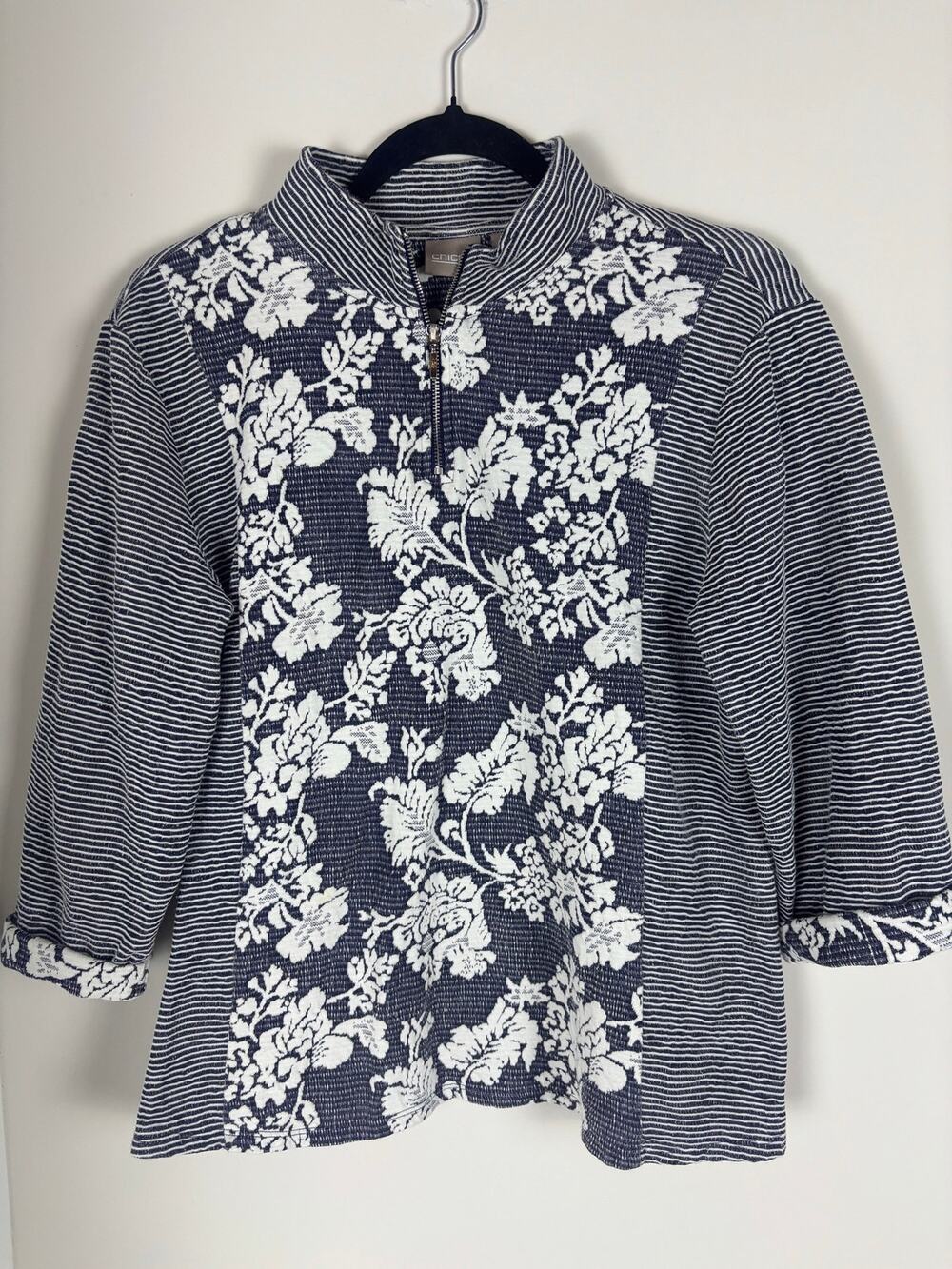 Chico’s Size 2 Pullover Top Navy White Floral Stripe 1/4 Zip 3/4 Sleeve